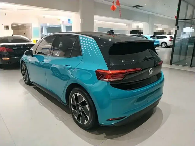 Volkswagen ID.3 — Фото автомобиля 4