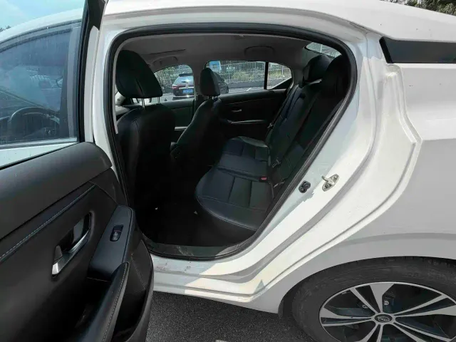 Nissan Sylphy — Фото автомобиля 6