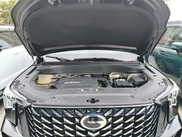 GAC Trumpchi GS8 — Фото автомобиля 19