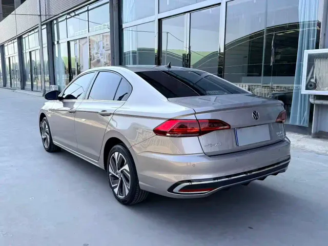 Volkswagen Bora — Фото автомобиля 4
