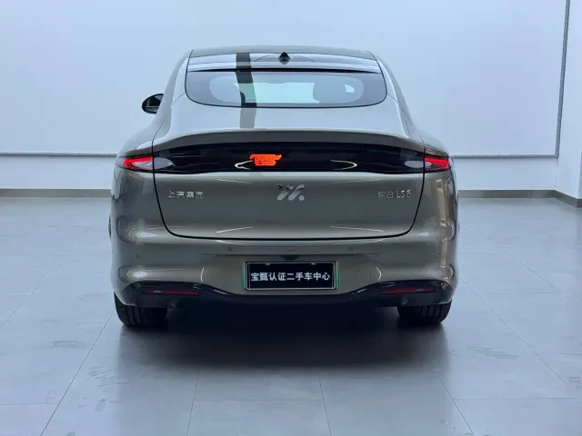 IM Motors LS6 — Фото автомобиля 6