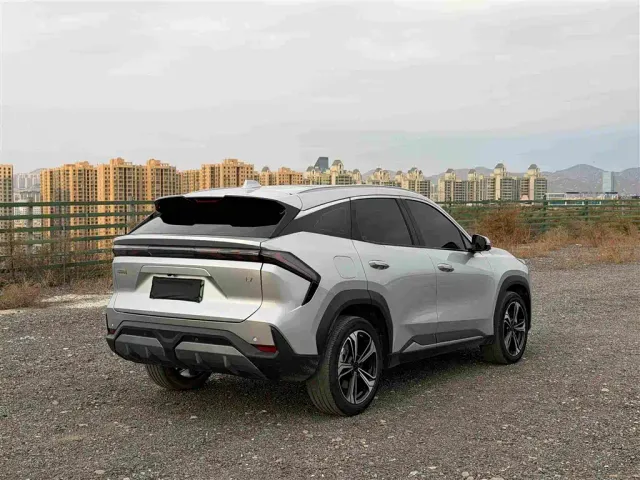 Geely Galaxy L7 — Фото автомобиля 4
