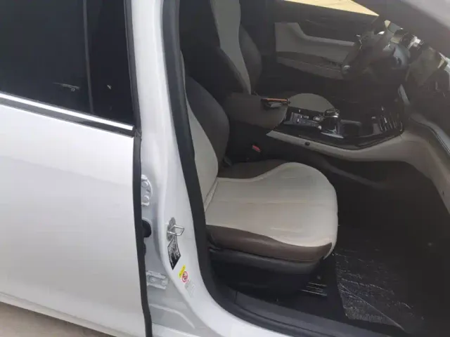 BYD Qin PLUS — Фото автомобиля 24