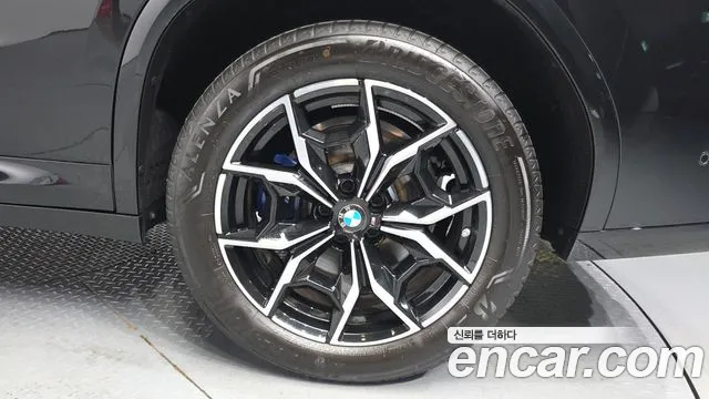 BMW X4 xDrive20i M Sport — Фото автомобиля 4