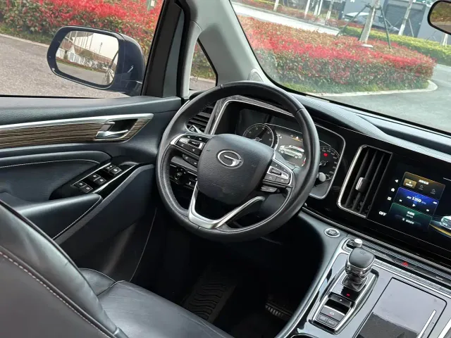 GAC Trumpchi M8 — Фото автомобиля 12