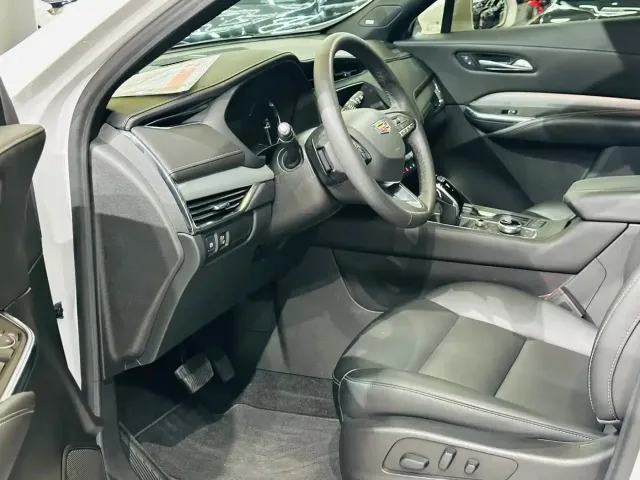 Cadillac XT4 — Фото автомобиля 4
