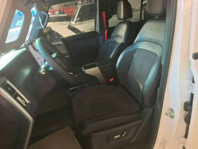 iCAR V23 — Фото автомобиля 14