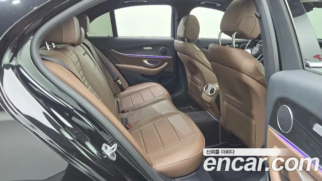 Mercedes-Benz E-Class W213 — Фото автомобиля 26