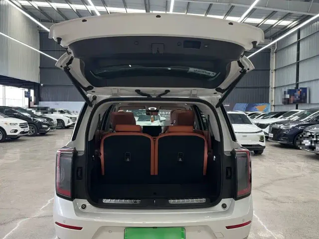 GAC Trumpchi Xiangwang S9 — Фото автомобиля 18
