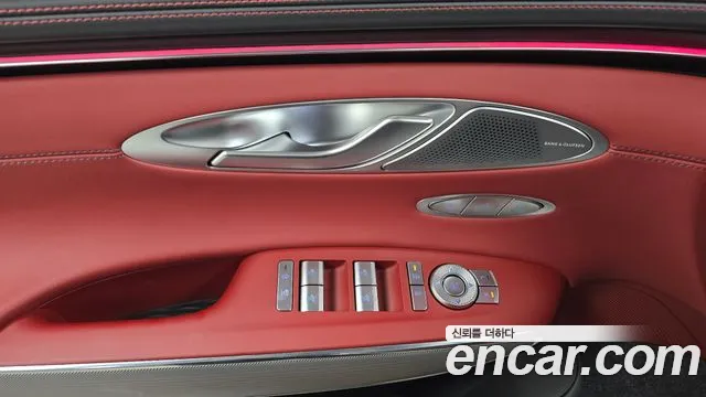 Genesis GV70 2.5T Бензин AWD — Фото автомобиля 24