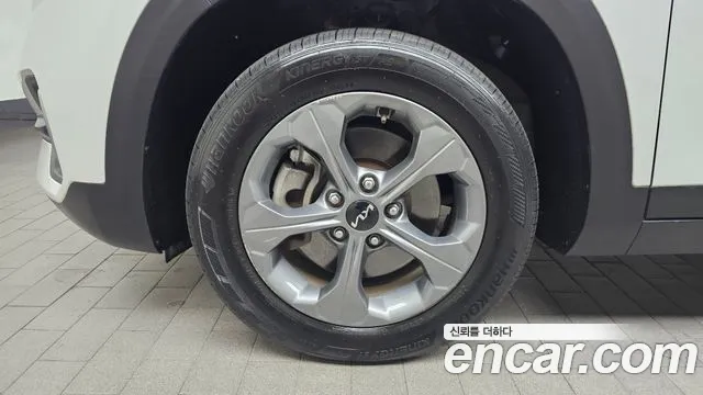 Kia Seltos Seltos Бензин 1.6 турбо 2WD — Фото автомобиля 5
