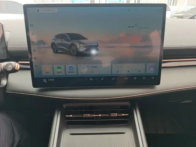Baojun Yunhai — Фото автомобиля 12