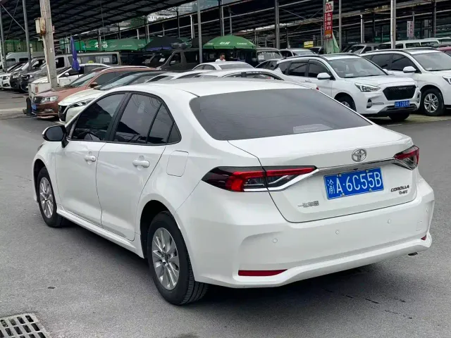 Toyota Corolla — Фото автомобиля 7