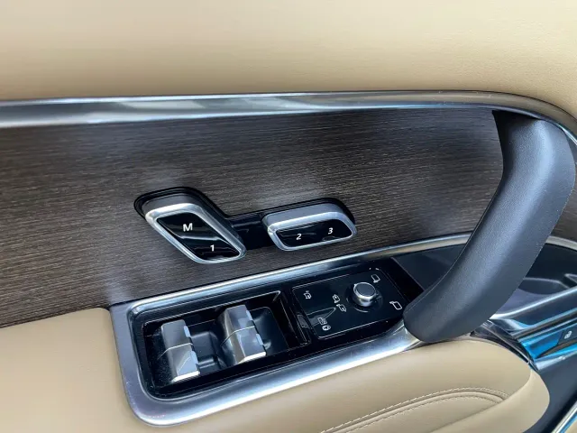 Land Rover Range Rover — Фото автомобиля 17