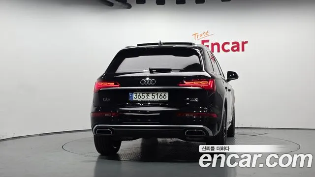 Audi Q5 FY — Фото автомобиля 4