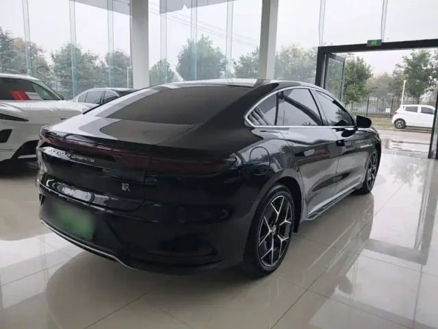 BYD Han — Фото автомобиля 6