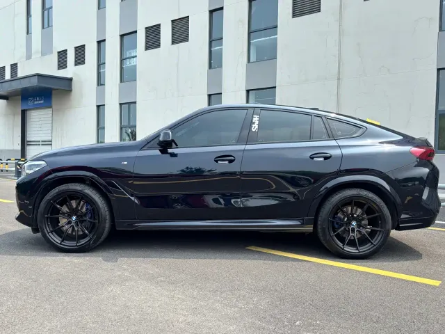 BMW X6 — Фото автомобиля 4