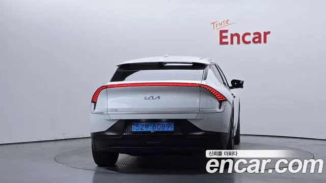Kia EV6 — Фото автомобиля 4