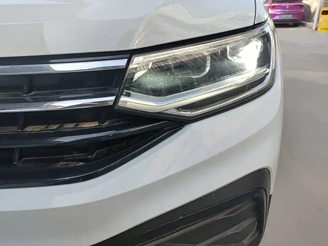 Volkswagen Tiguan L — Фото автомобиля 23