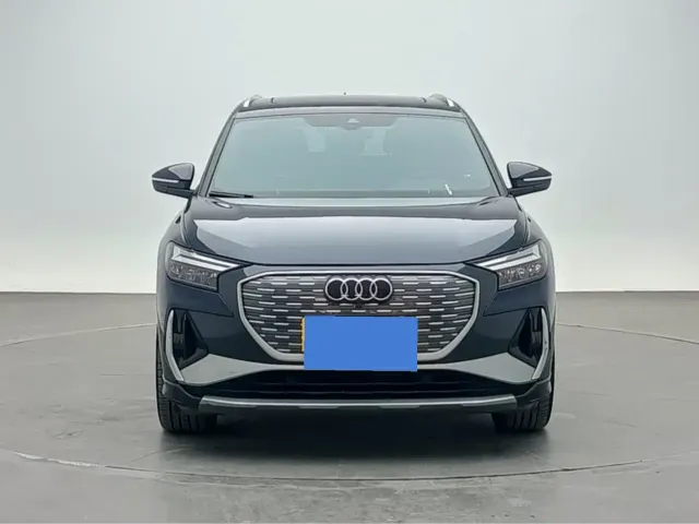 Audi Q4 e-tron — Фото автомобиля 2
