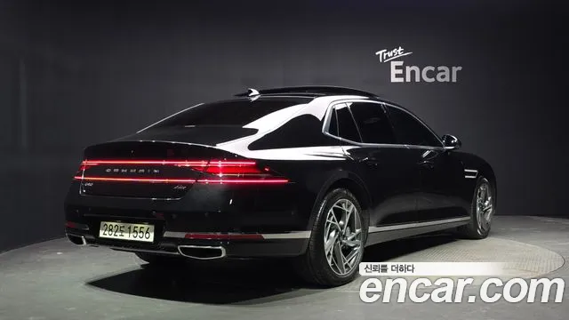 Фотография автомобиля — Genesis G90 RS4