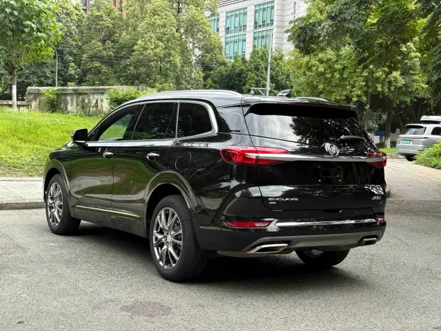 Buick Enclave — Фото автомобиля 19
