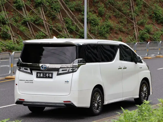 Toyota Vellfire — Фото автомобиля 6