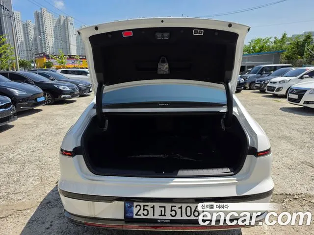 Hyundai Grandeur GN7 — Фото автомобиля 7