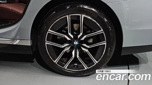 BMW 7-Series 7 серия (G70) 740i sDrive M Sport — Фото автомобиля 20