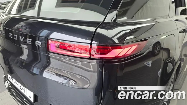 Land Rover Range Rover Sport — Фото автомобиля 23