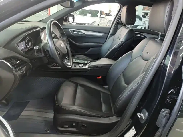 Cadillac CT5 — Фото автомобиля 14