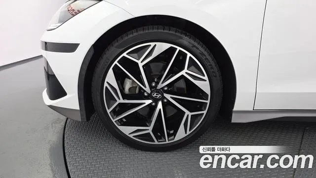 Hyundai Ioniq6 Long Range AWD — Фото автомобиля 5