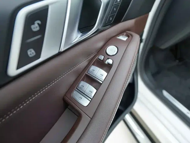 BMW X5 — Фото автомобиля 11