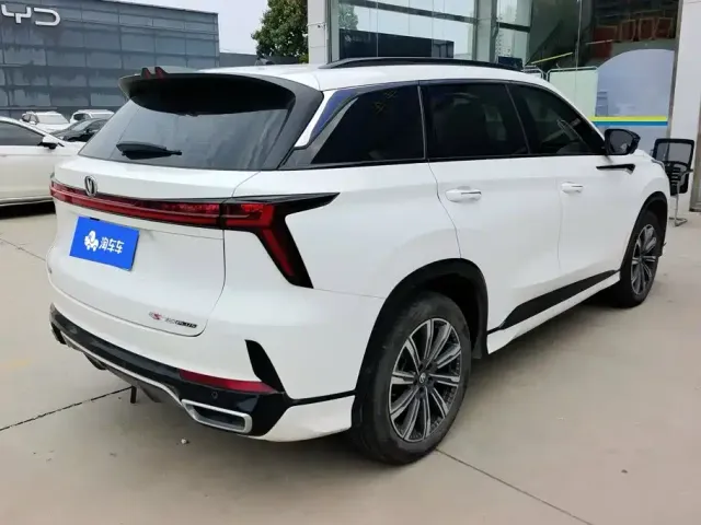 Changan CS75 Plus — Фото автомобиля 3
