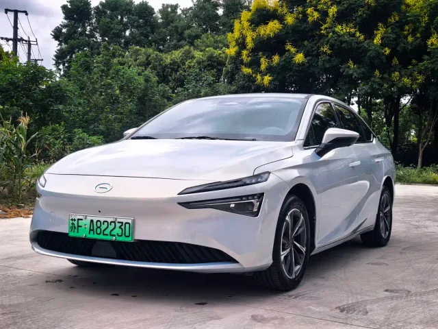 Фотография автомобиля — GAC Aion S MAX