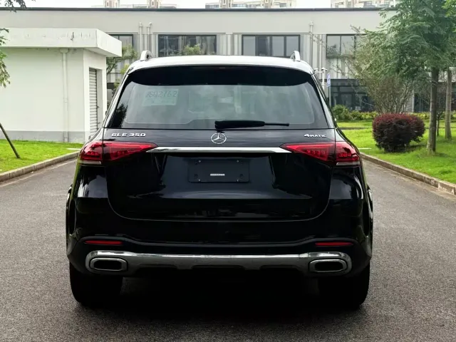 Mercedes-Benz GLE-Class — Фото автомобиля 10