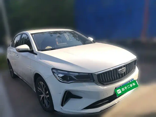 Geely Emgrand — Фото автомобиля 23