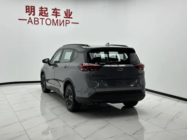 Chevrolet Orlando — Фото автомобиля 8