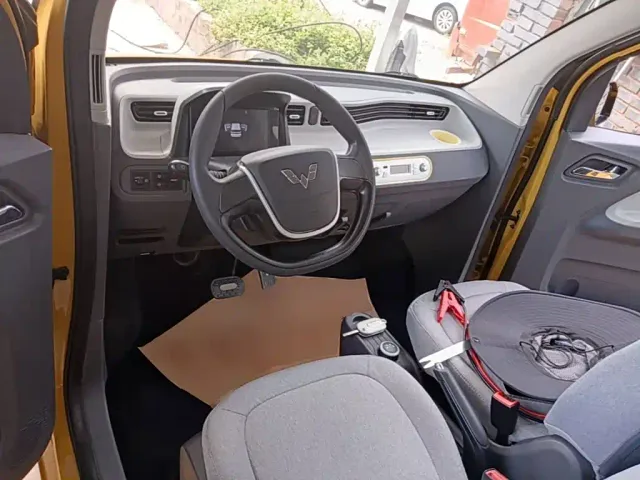 Wuling Hongguang Mini EV — Фото автомобиля 9