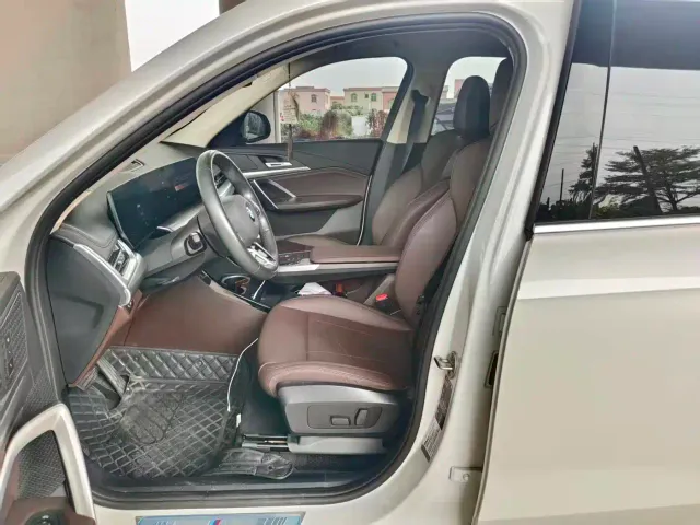 BMW X1 — Фото автомобиля 3