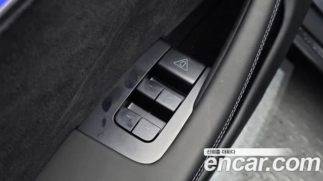 Tesla Model 3 — Фото автомобиля 27