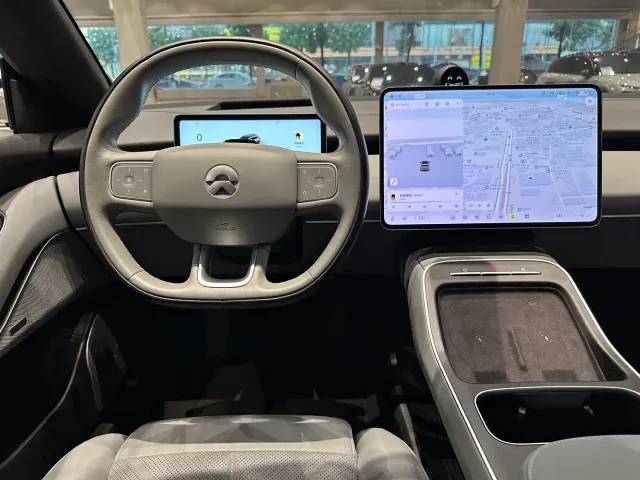 Nio ET5 Touring — Фото автомобиля 15