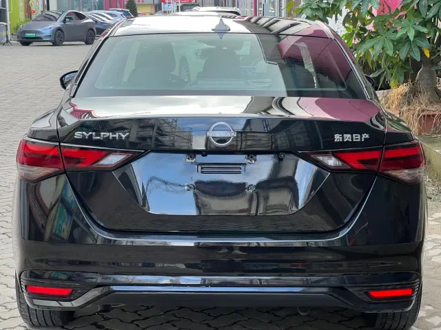 Nissan Sylphy — Фото автомобиля 12