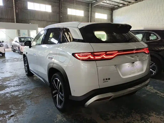 BYD Song L DM-i — Фото автомобиля 4