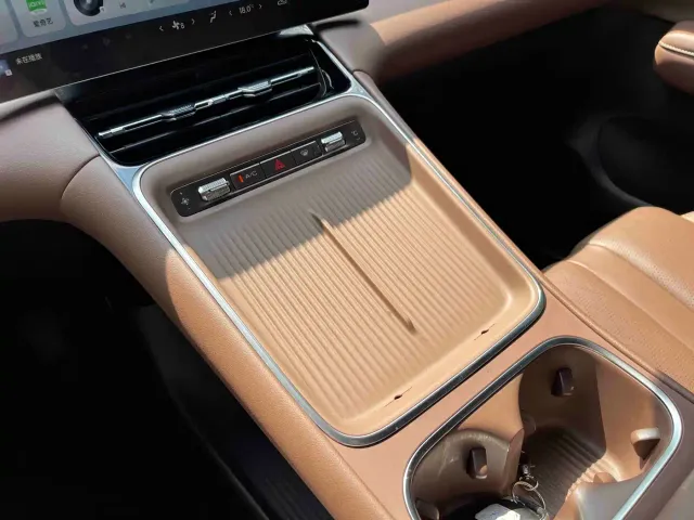 Wuling Starlight S — Фото автомобиля 15