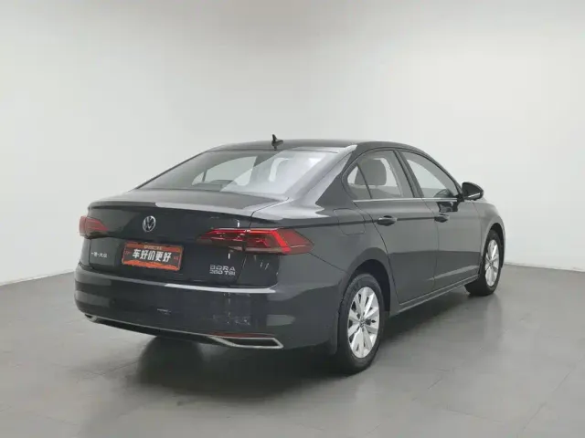 Volkswagen Bora — Фото автомобиля 2