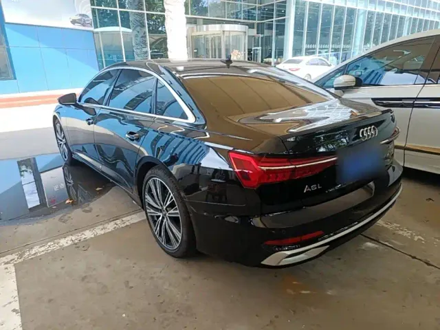 Audi A6L — Фото автомобиля 4