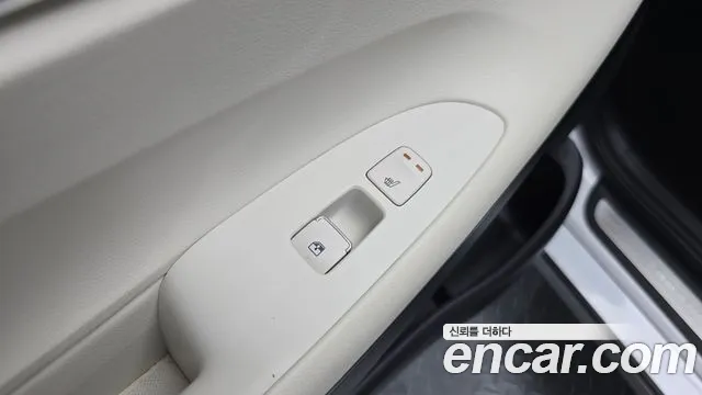 Hyundai Grandeur Grandeur (New) Hybrid — Фото автомобиля 25