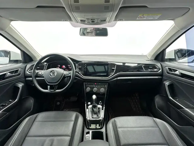 Volkswagen T-Roc — Фото автомобиля 6