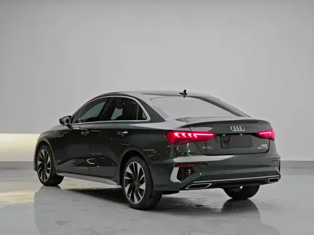 Audi A3 — Фото автомобиля 4